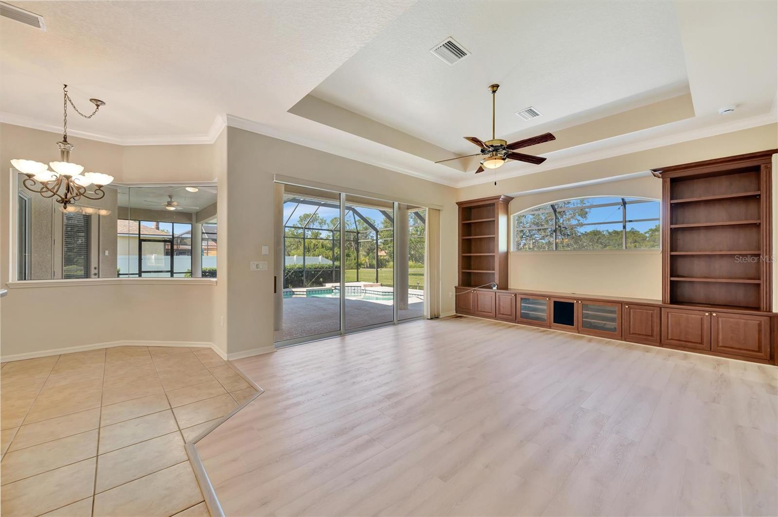 Image 20 of 63 For 15409 17th Avenue