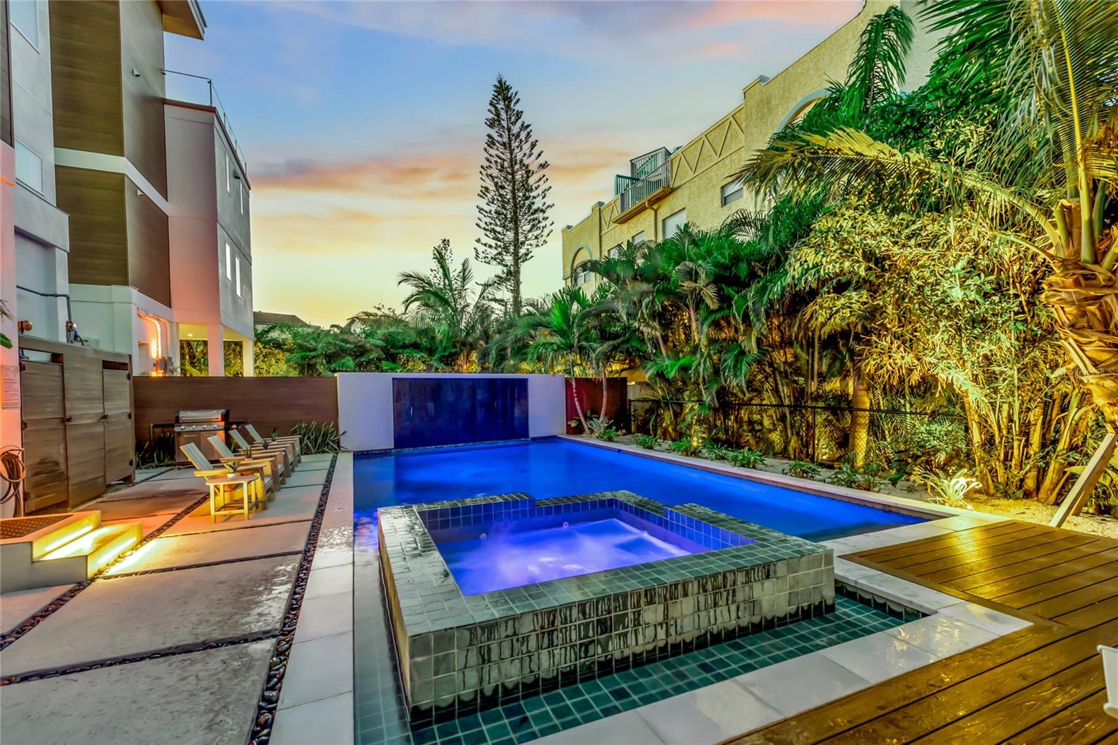 Image 13 of 69 For 329 Beach Road B