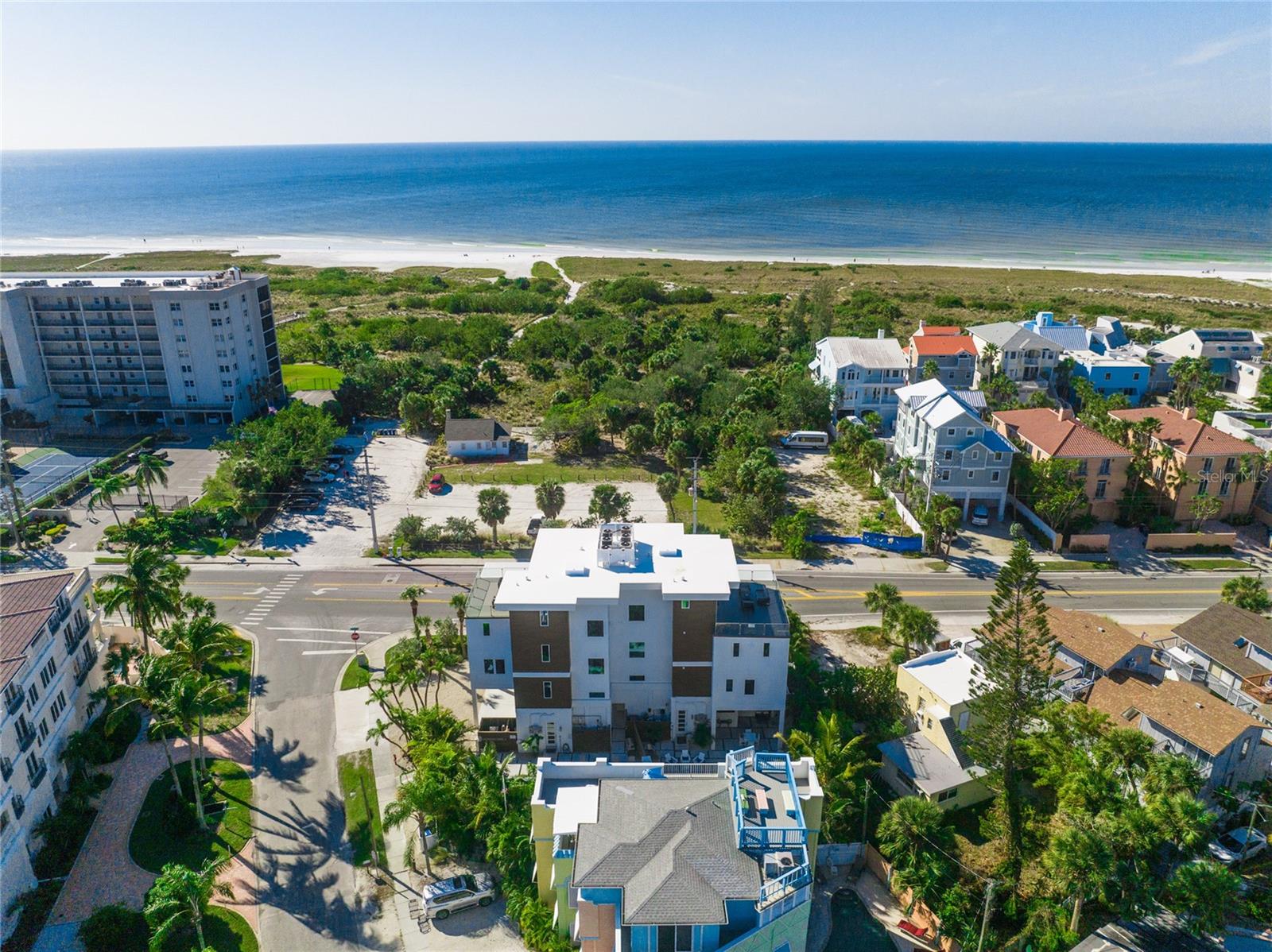 Image 2 of 69 For 329 Beach Road B