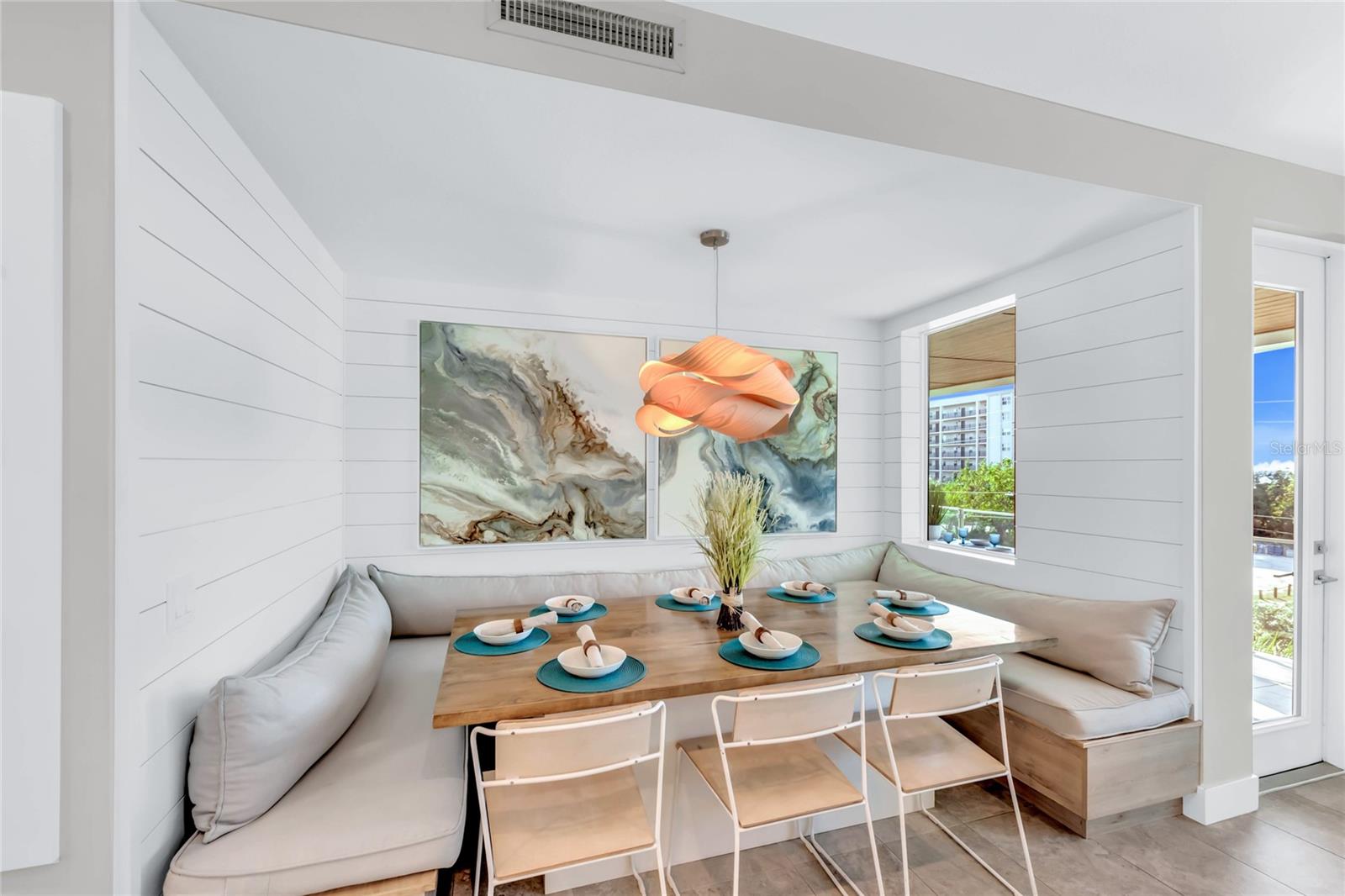 Image 23 of 69 For 329 Beach Road B