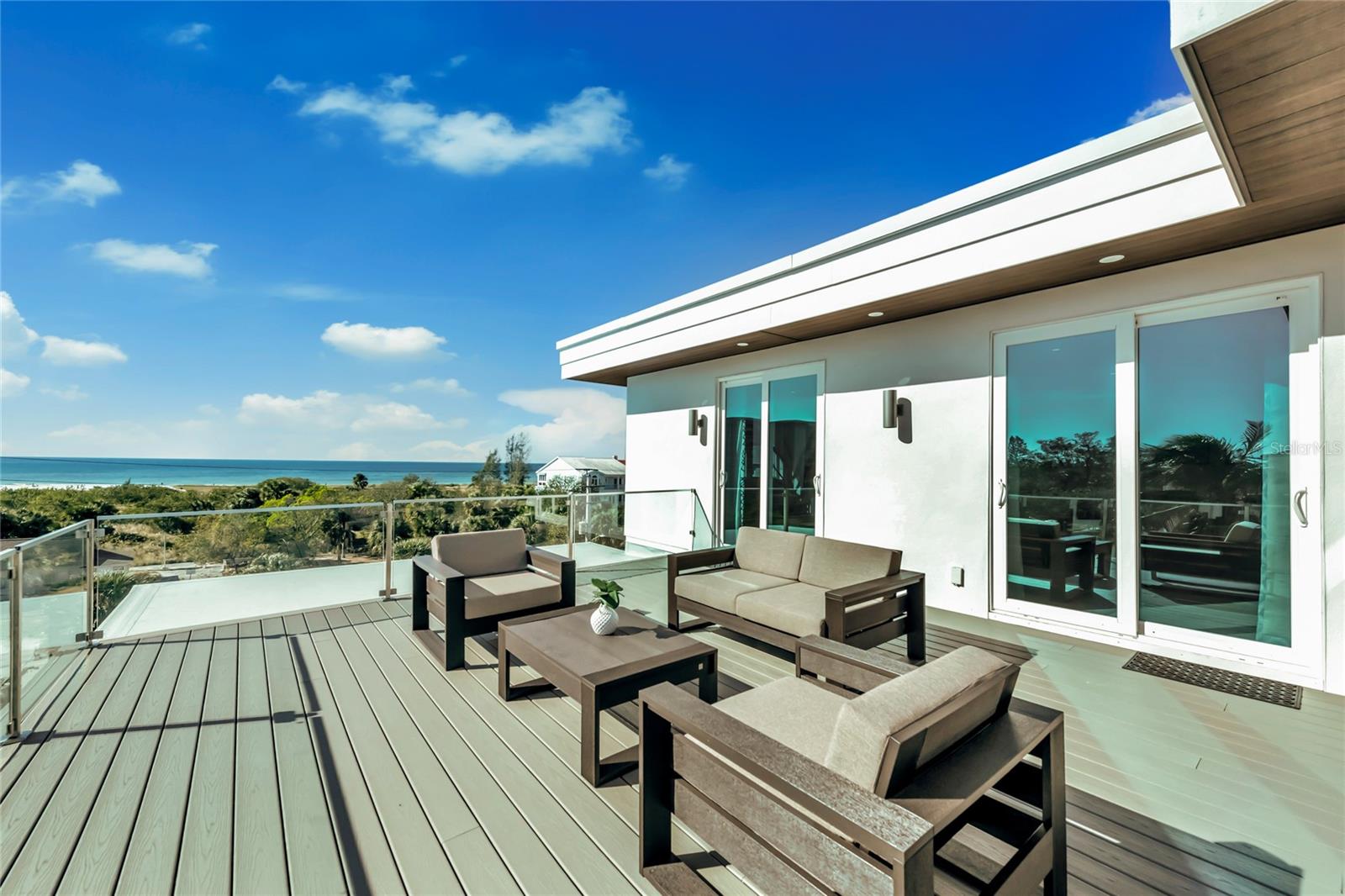 Image 64 of 69 For 329 Beach Road B