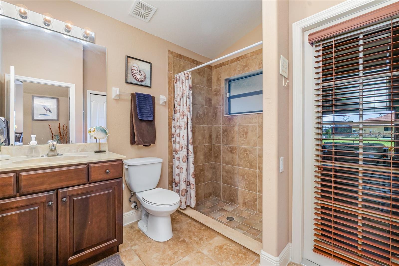 Image 21 of 33 For 2239 Old Burnt Store Road N