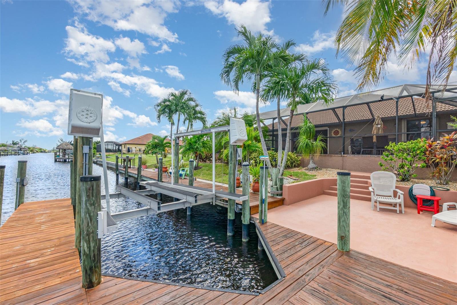 Image 26 of 33 For 2239 Old Burnt Store Road N