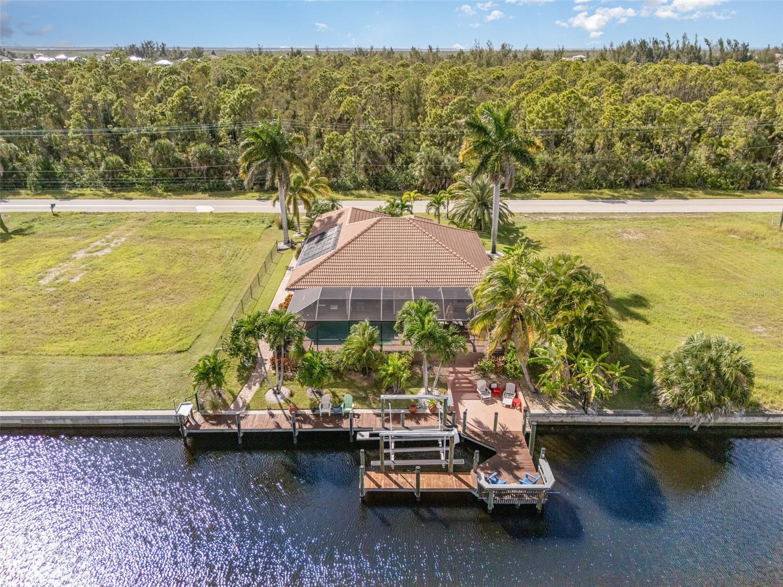 Image 29 of 33 For 2239 Old Burnt Store Road N