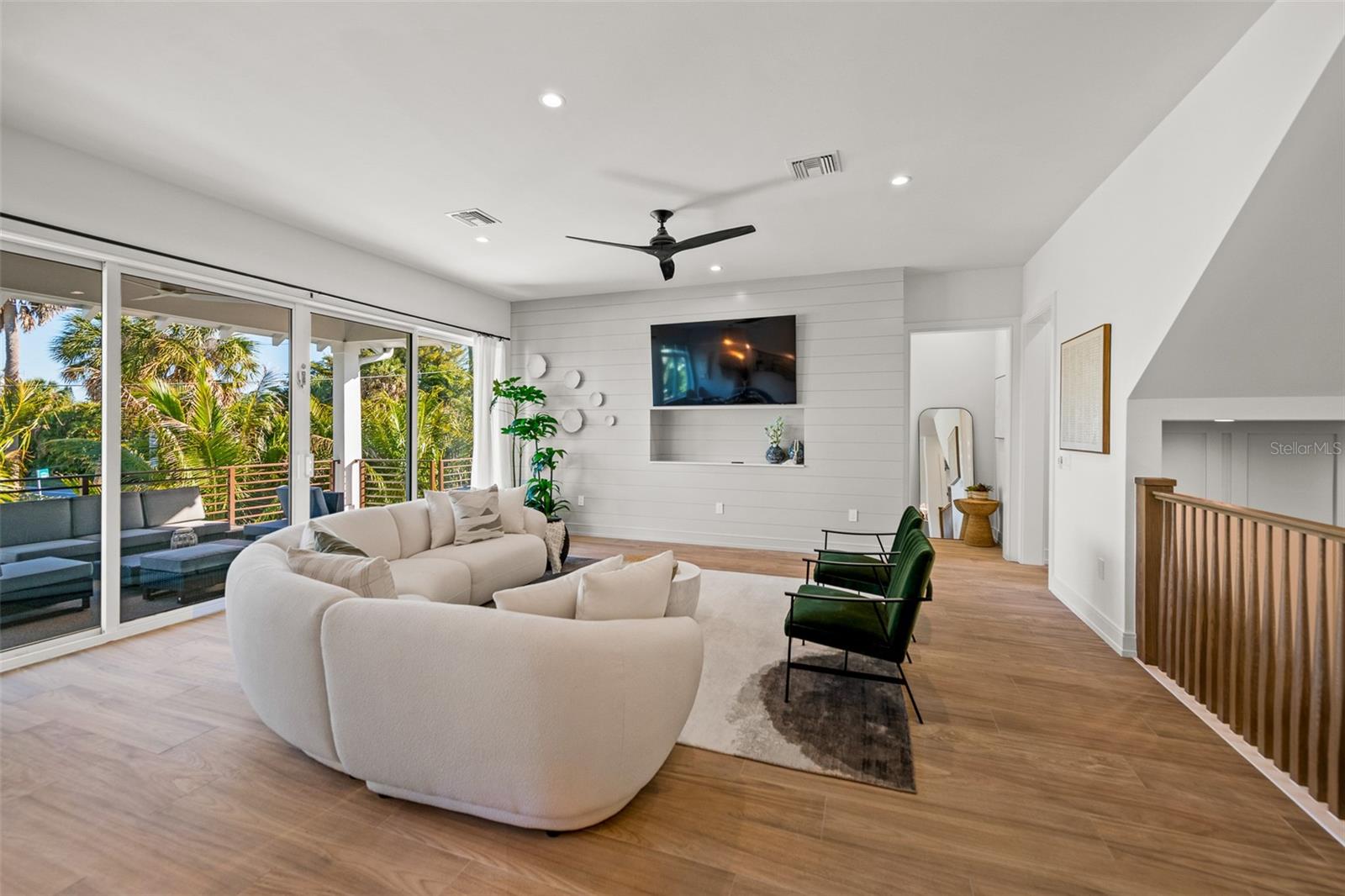 Image 16 of 92 For 401 77th Street