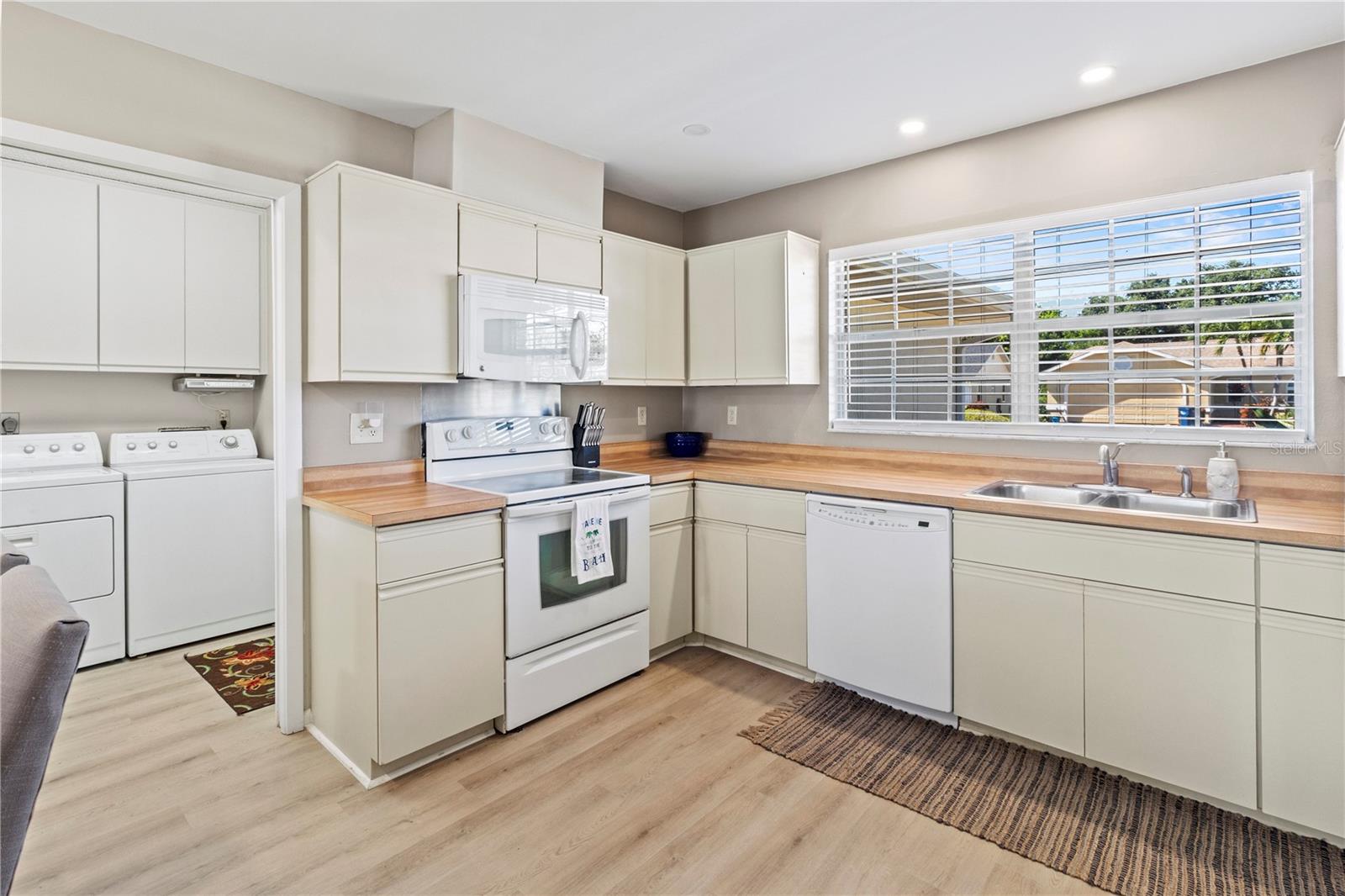 Image 23 of 49 For 5207 88th Street W