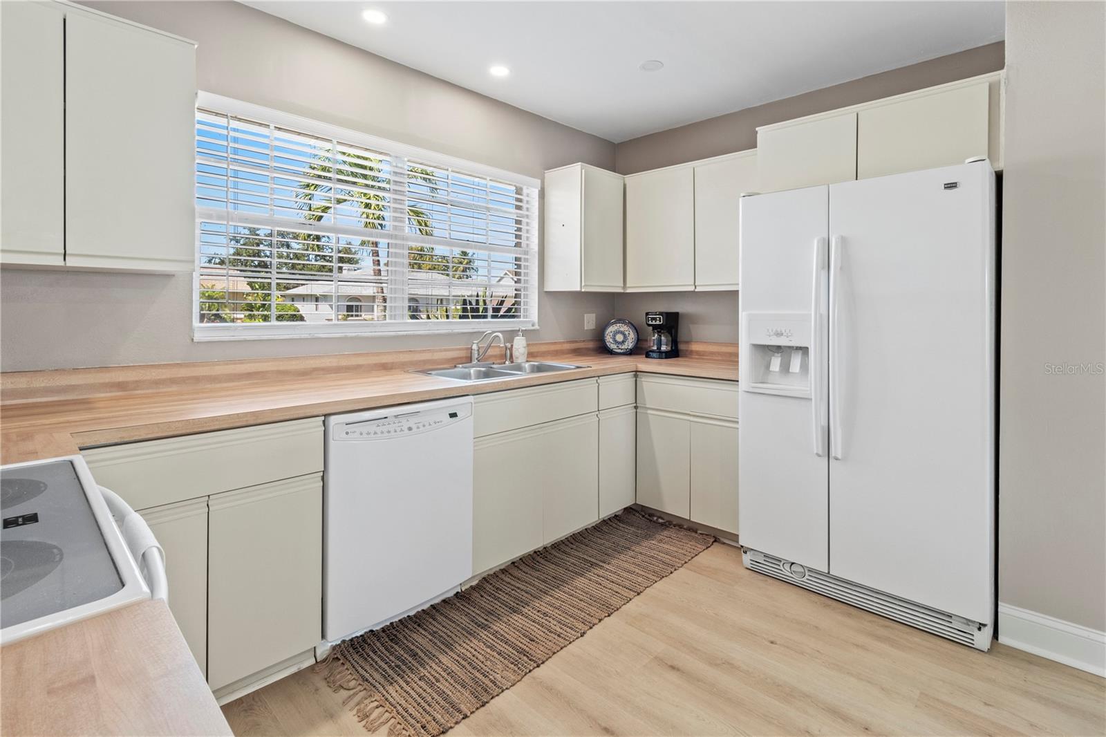 Image 24 of 49 For 5207 88th Street W