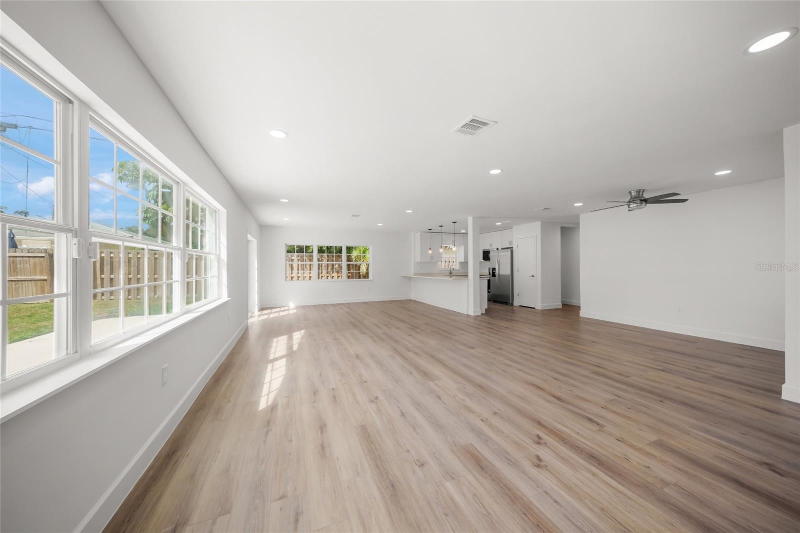 Image 13 of 36 For 2949 Bougainvillea Street