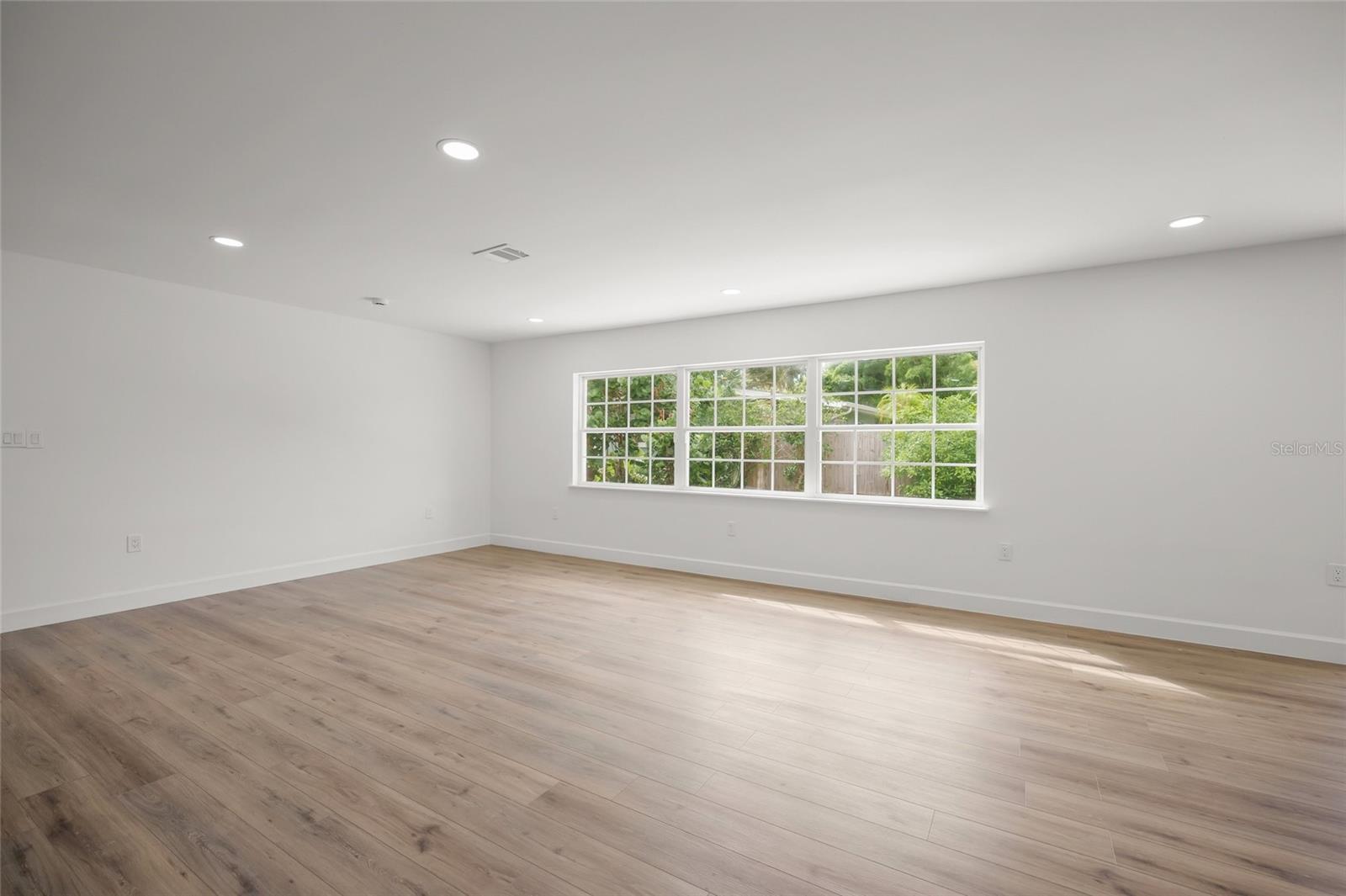 Image 14 of 36 For 2949 Bougainvillea Street