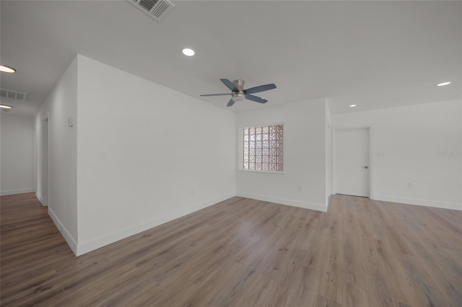 Image 16 of 36 For 2949 Bougainvillea Street