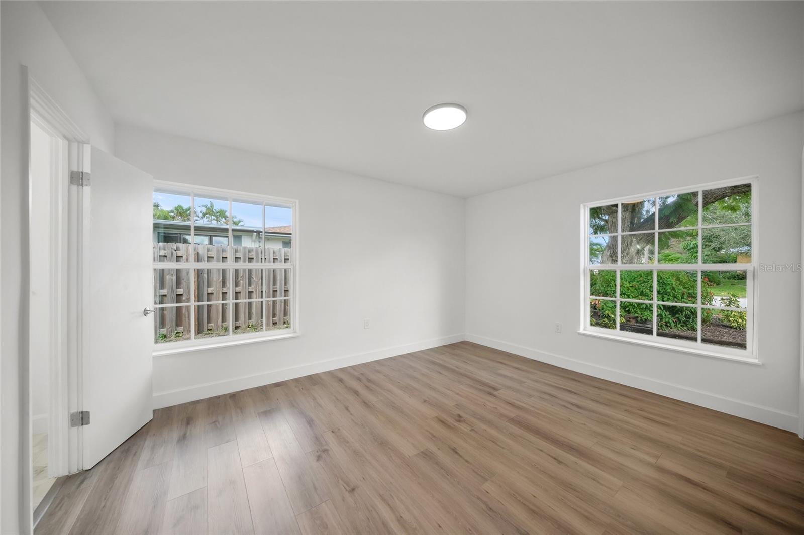 Image 19 of 36 For 2949 Bougainvillea Street