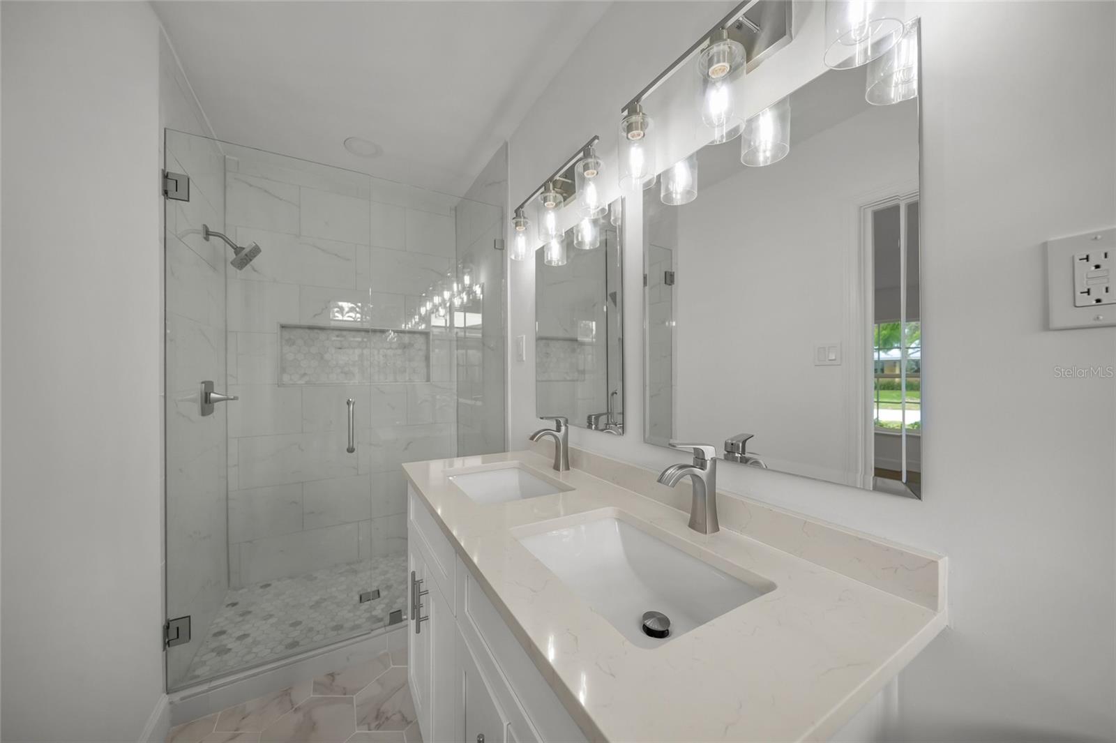 Image 20 of 36 For 2949 Bougainvillea Street