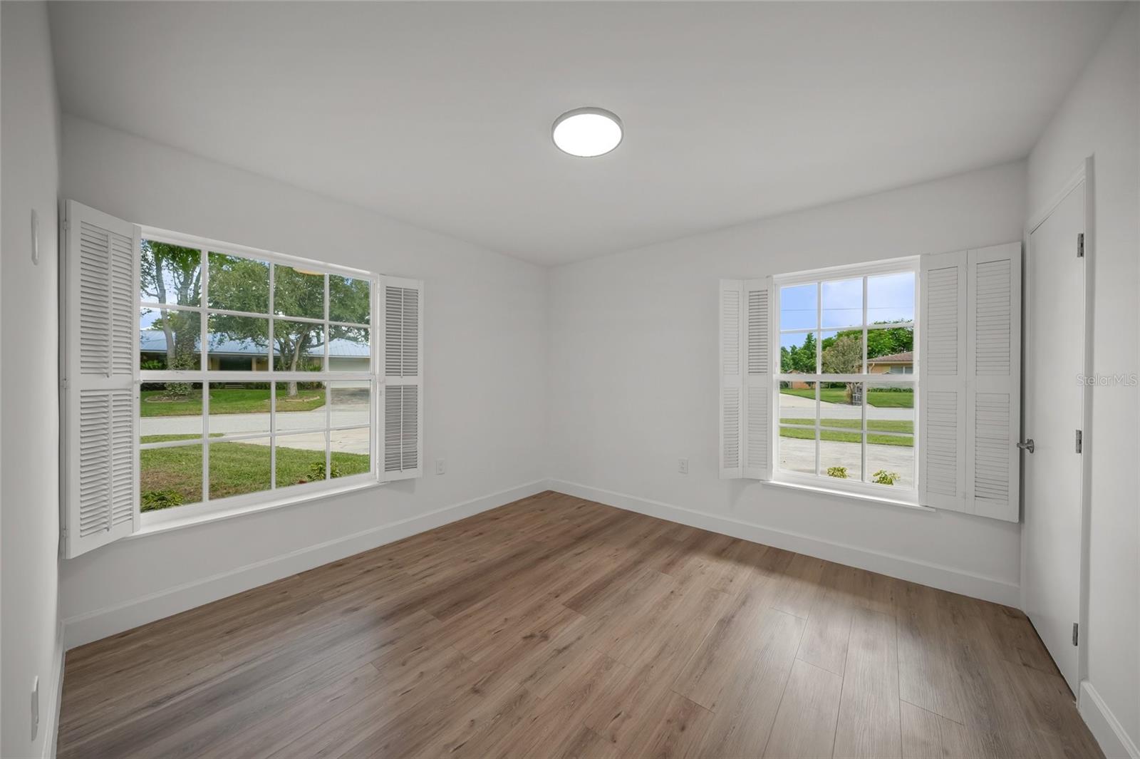 Image 22 of 36 For 2949 Bougainvillea Street