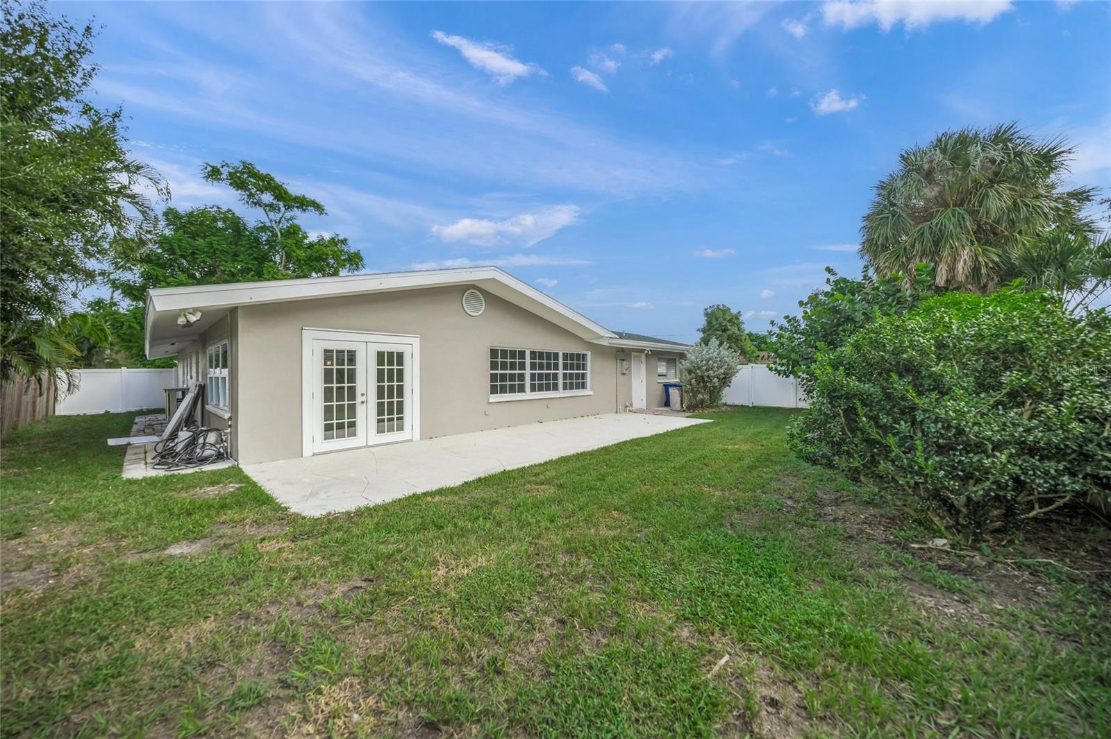 Image 29 of 36 For 2949 Bougainvillea Street