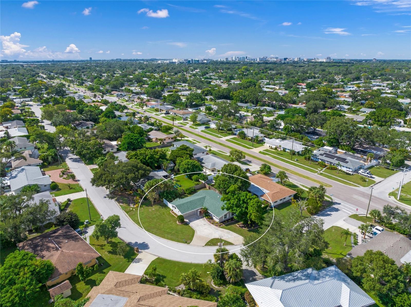 Image 3 of 36 For 2949 Bougainvillea Street