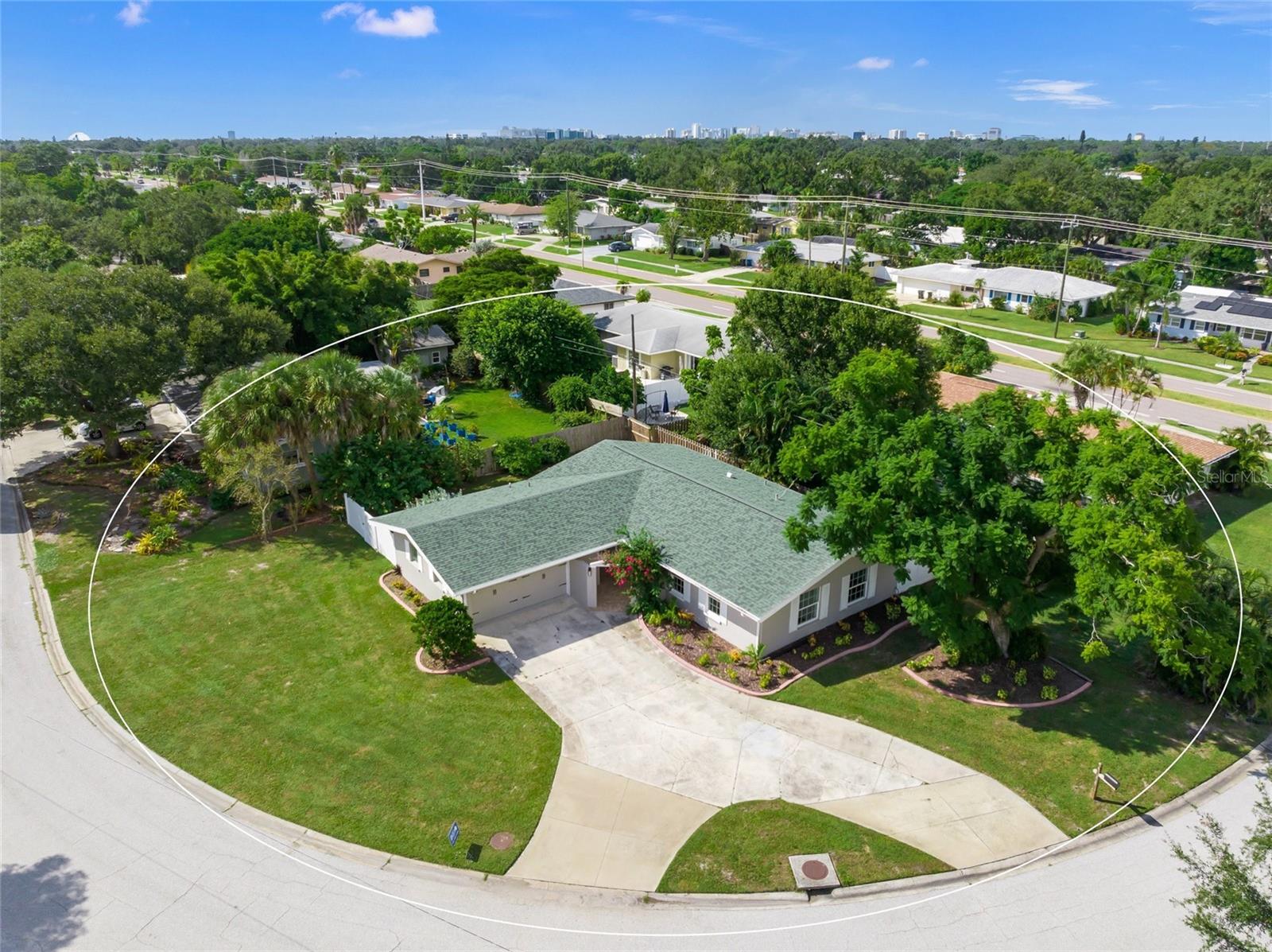 Image 31 of 36 For 2949 Bougainvillea Street