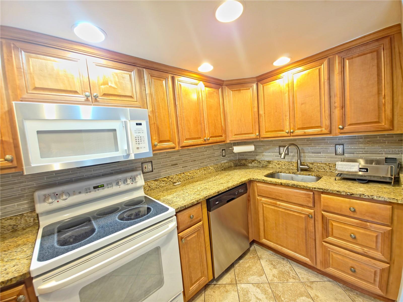 Image 6 of 26 For 503 Albee Farm Road B1