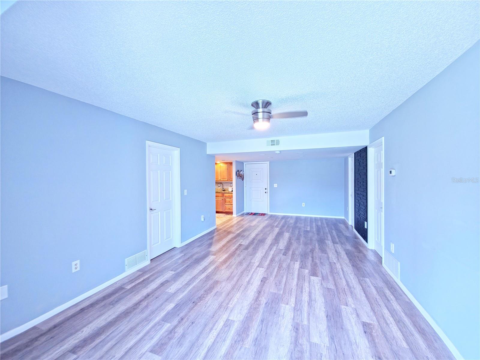 Image 7 of 26 For 503 Albee Farm Road B1