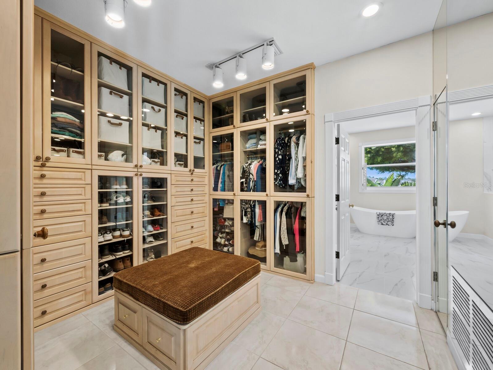 Image 28 of 76 For 3408 Fair Oaks Lane