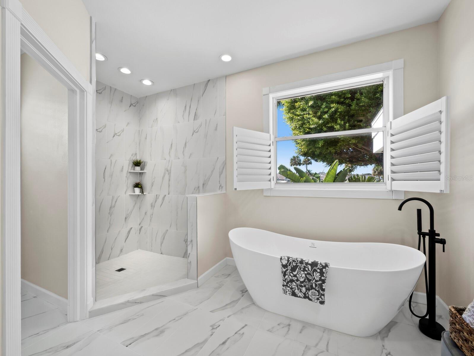 Image 31 of 76 For 3408 Fair Oaks Lane