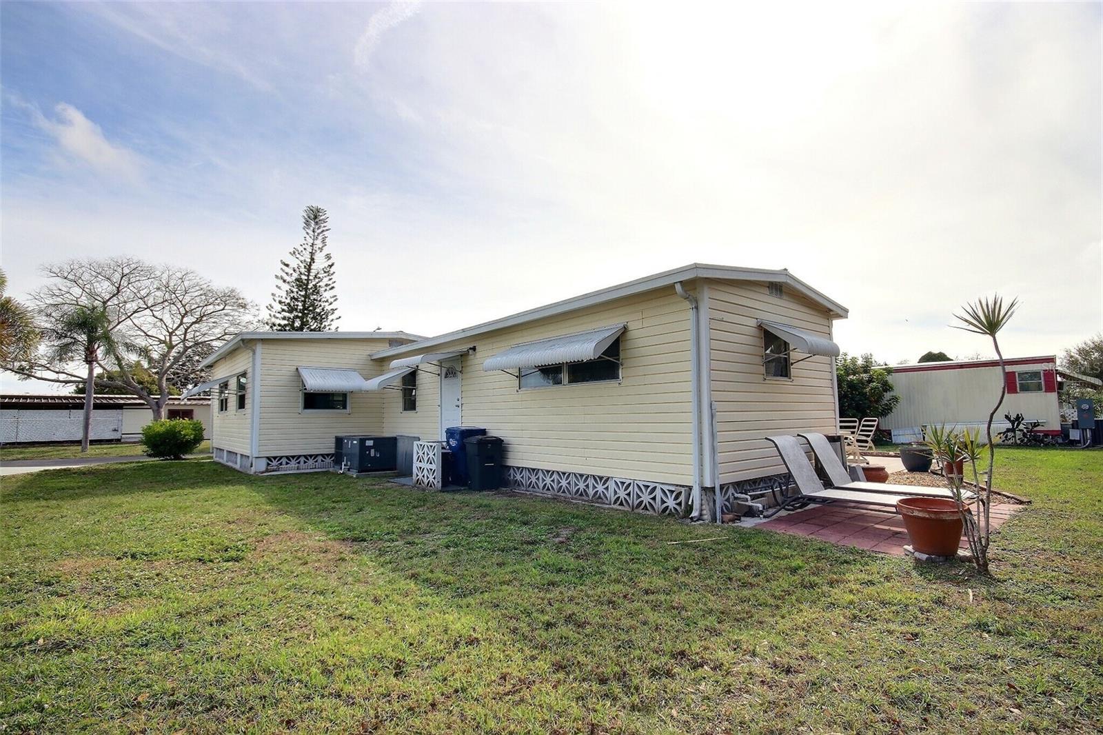 Image 5 of 30 For 5316 53rd Ave E  A10