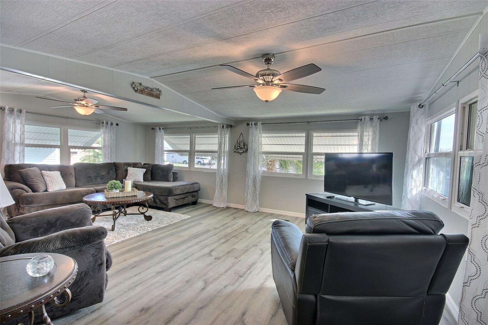 Image 8 of 30 For 5316 53rd Ave E  A10