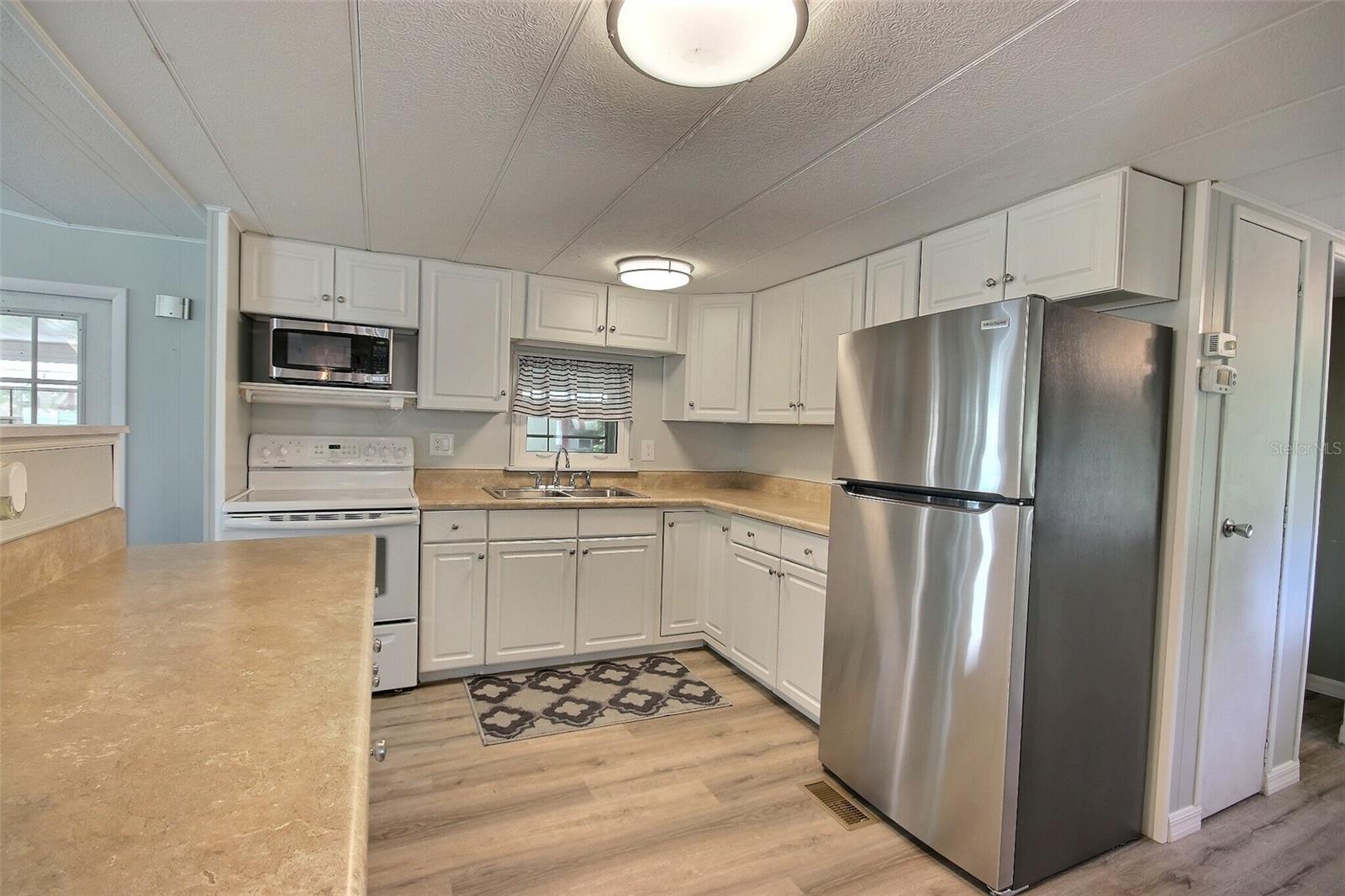 Image 9 of 30 For 5316 53rd Ave E  A10