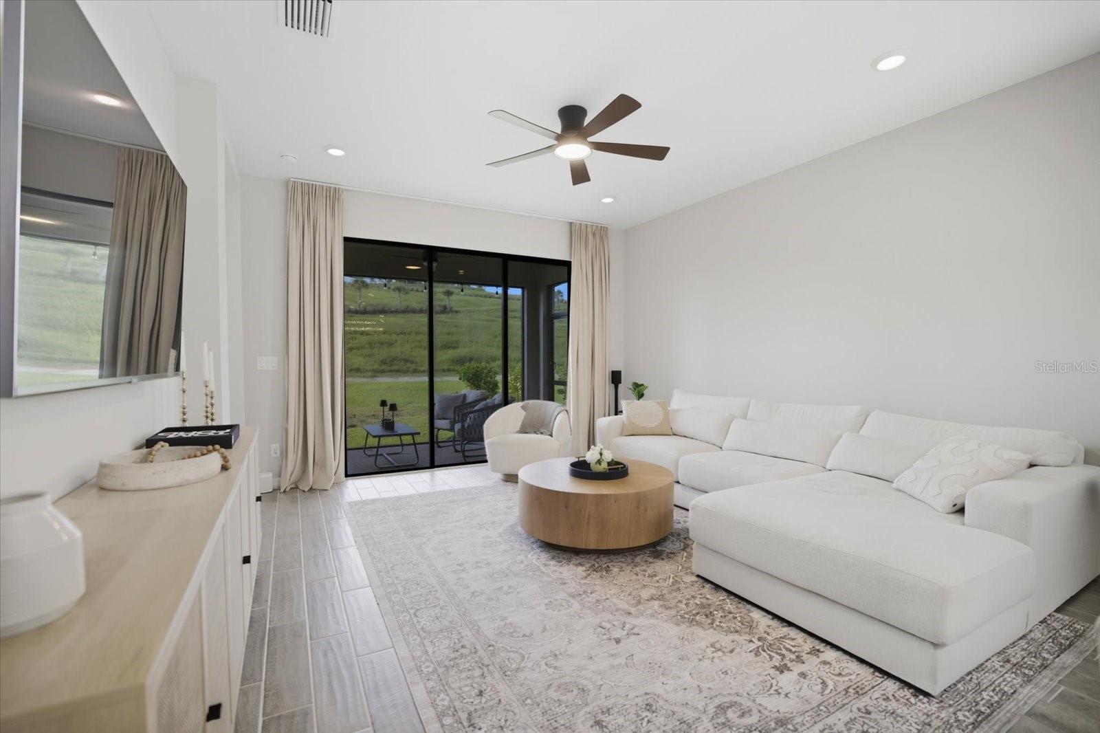 Image 12 of 36 For 6258 Grandview Hill Court