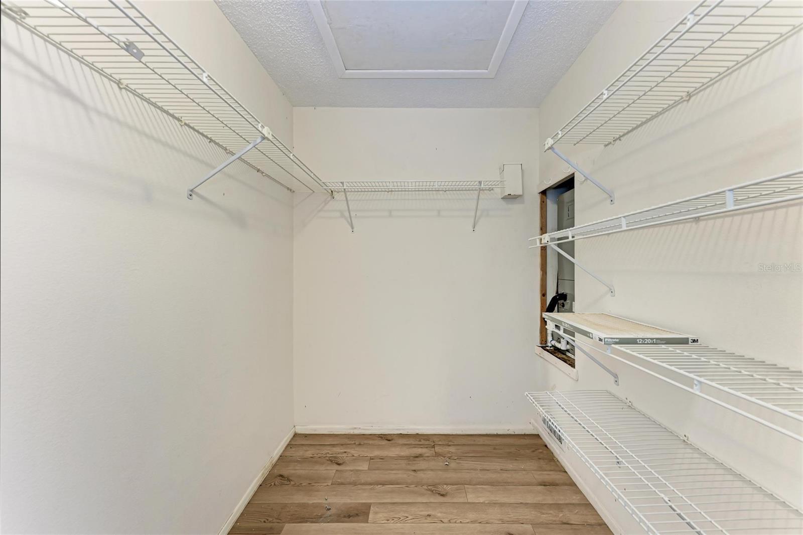 Image 11 of 31 For 2708 60th Avenue Plaza S