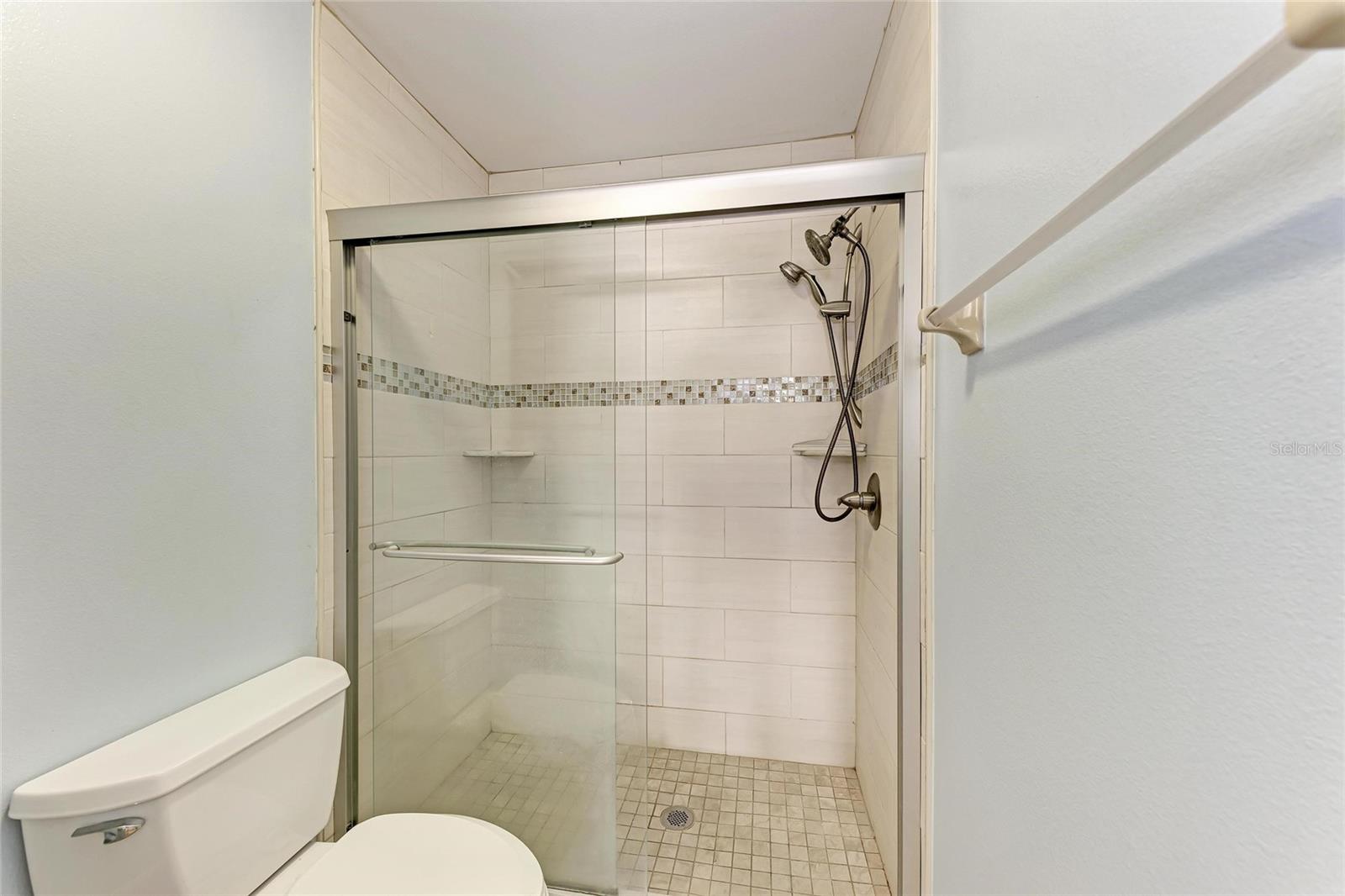 Image 14 of 31 For 2708 60th Avenue Plaza S