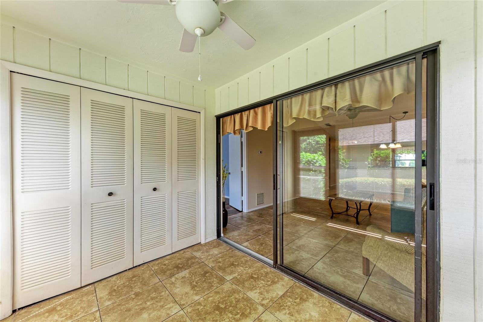 Image 26 of 31 For 2708 60th Avenue Plaza S