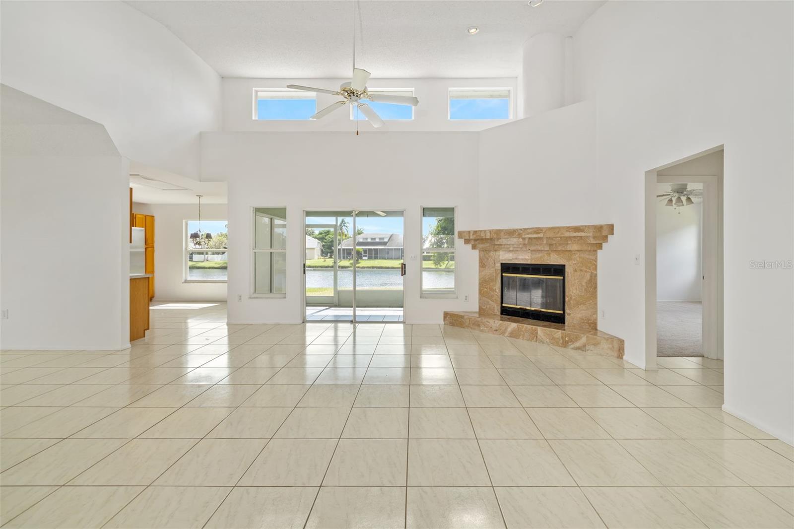 Image 11 of 22 For 4412 11th Avenue E