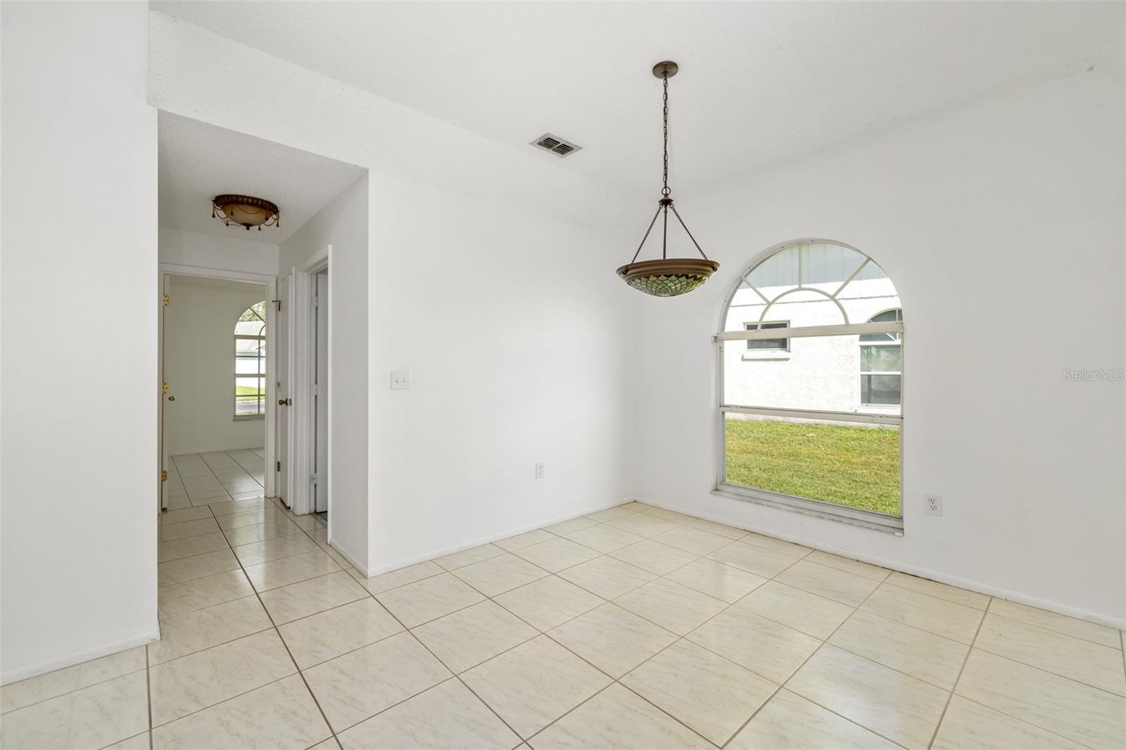 Image 12 of 22 For 4412 11th Avenue E