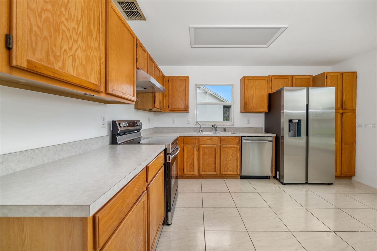 Image 20 of 22 For 4412 11th Avenue E