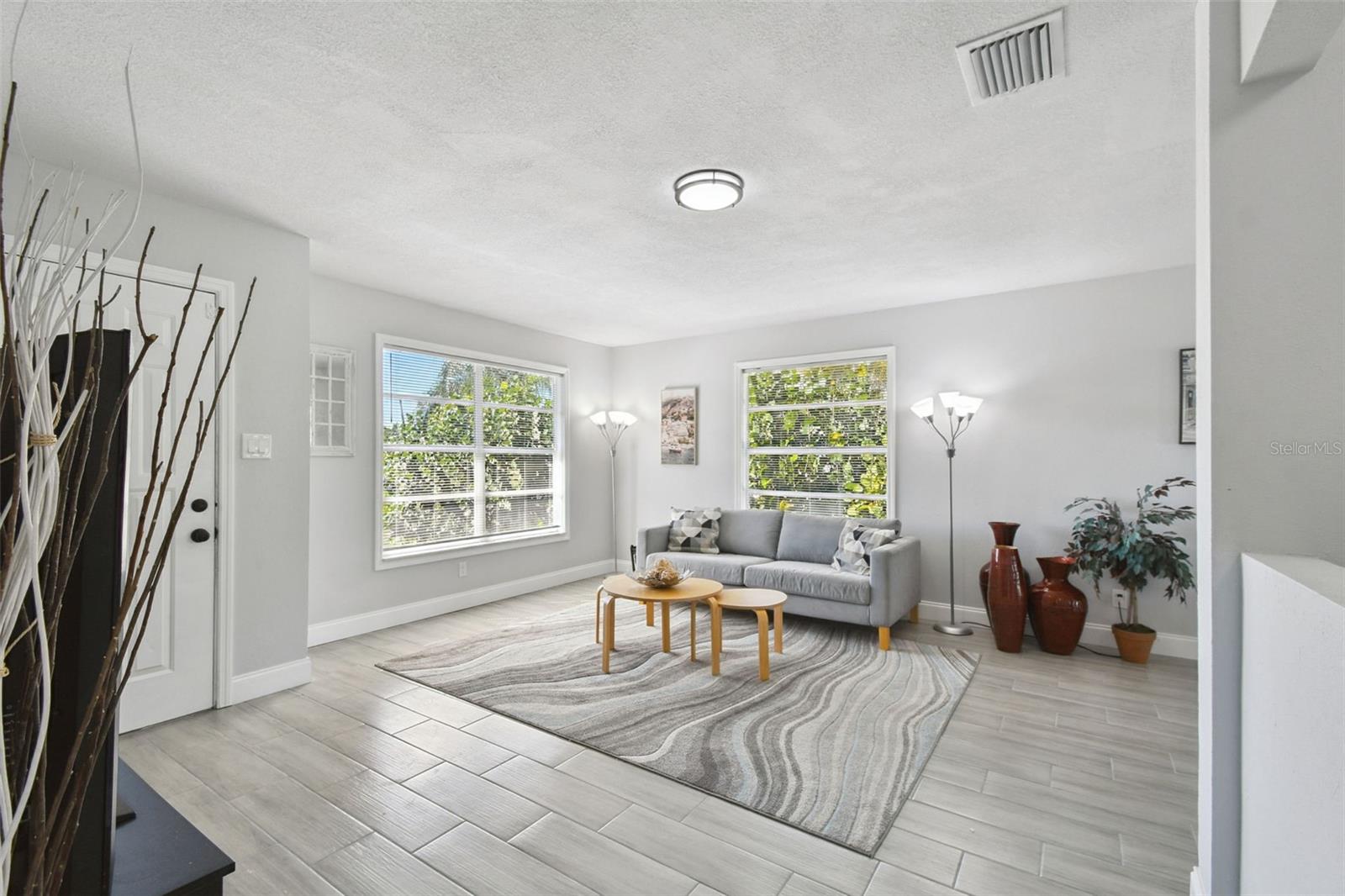 Image 14 of 73 For 5412 3rd Avenue W