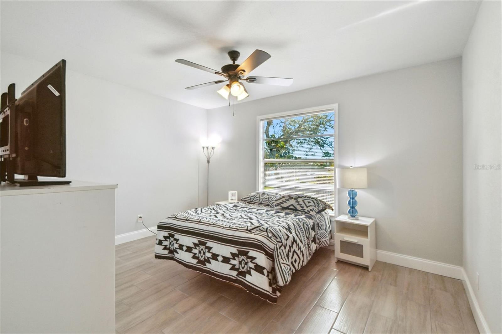 Image 28 of 73 For 5412 3rd Avenue W