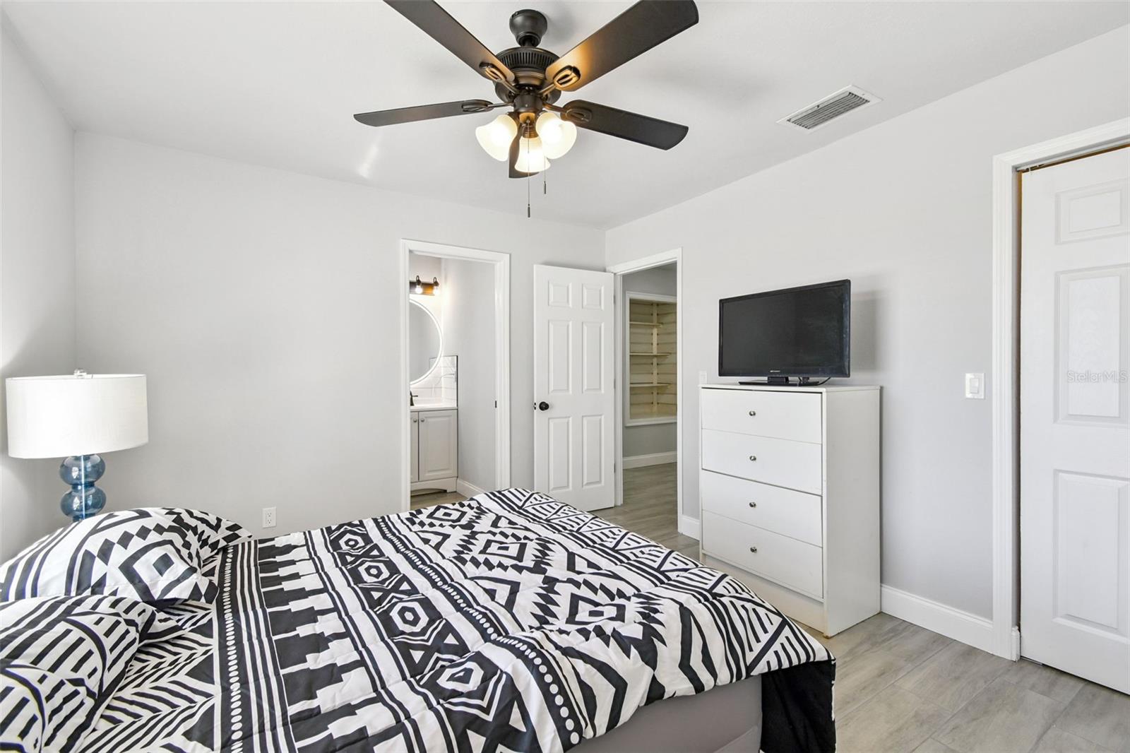 Image 30 of 73 For 5412 3rd Avenue W