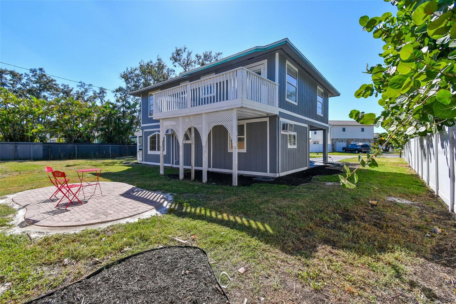 Image 8 of 73 For 5412 3rd Avenue W