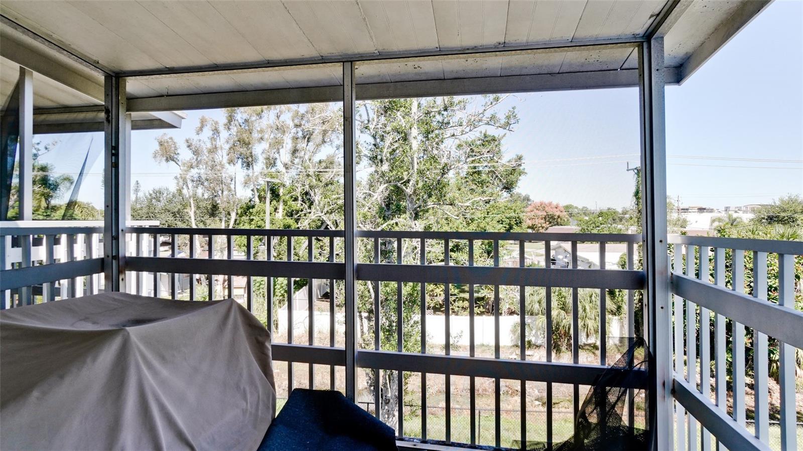 Image 13 of 40 For 1633 Leisure Drive M37