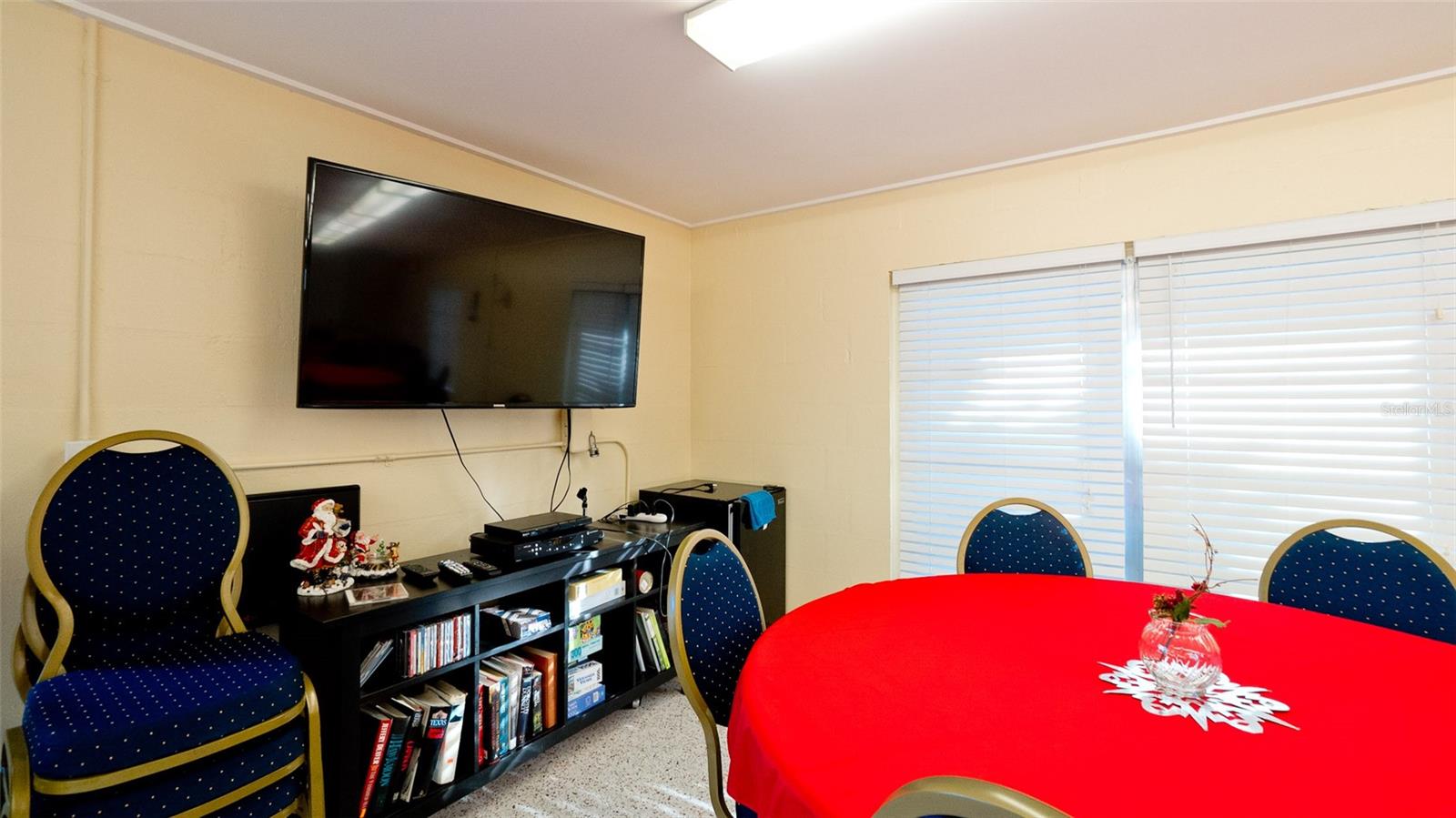 Image 27 of 40 For 1633 Leisure Drive M37