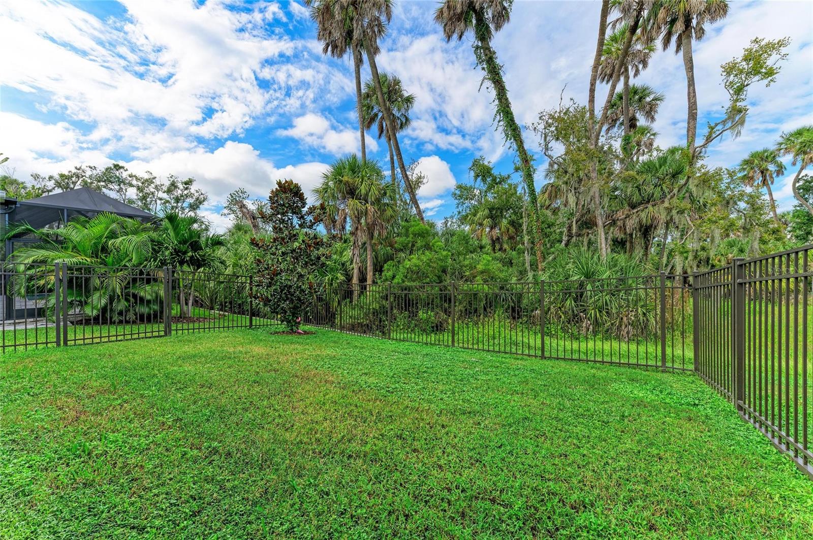 Image 40 of 55 For 5636 Trevesta Place