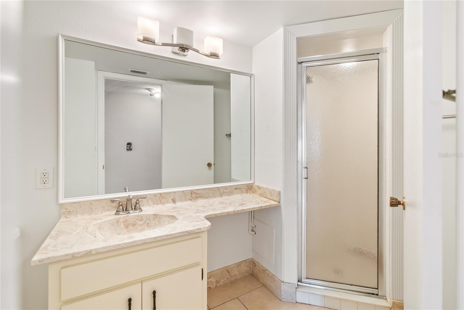 Image 16 of 41 For 5400 34th Street W D12