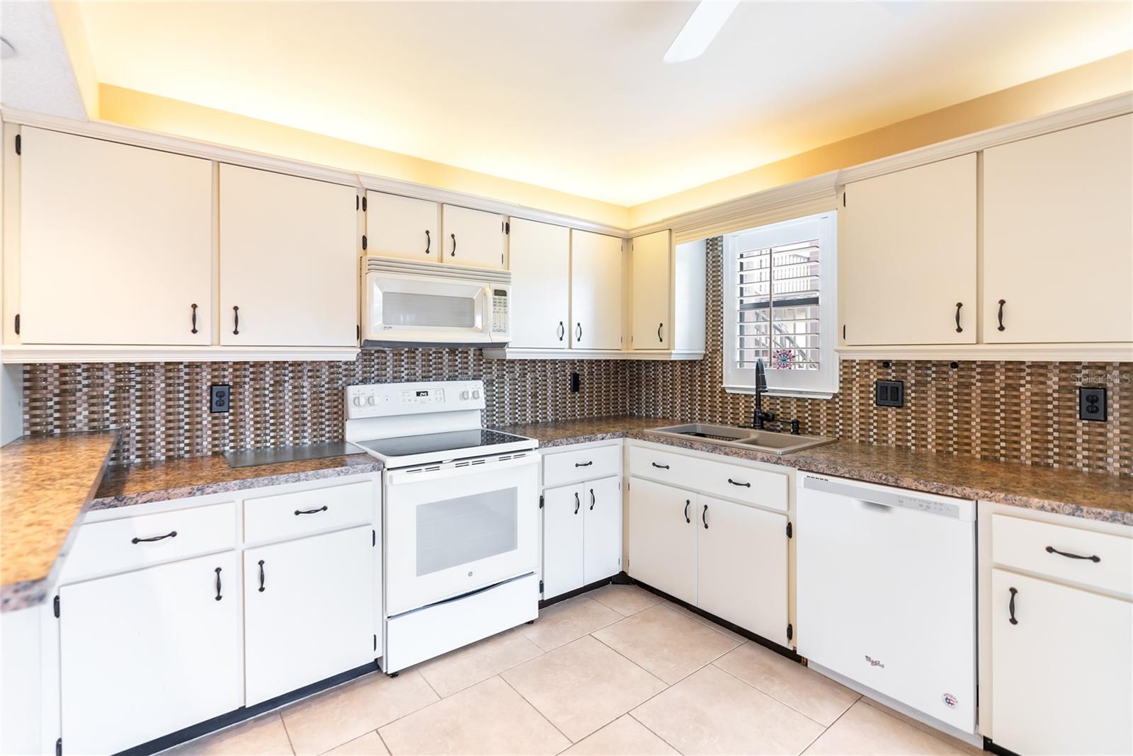 Image 5 of 41 For 5400 34th Street W D12