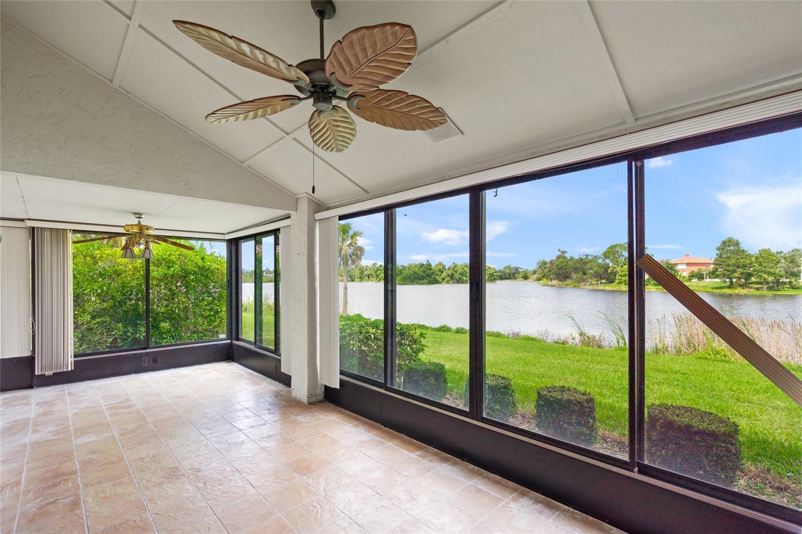 Image 33 of 43 For 7475 Oak Moss Drive 20