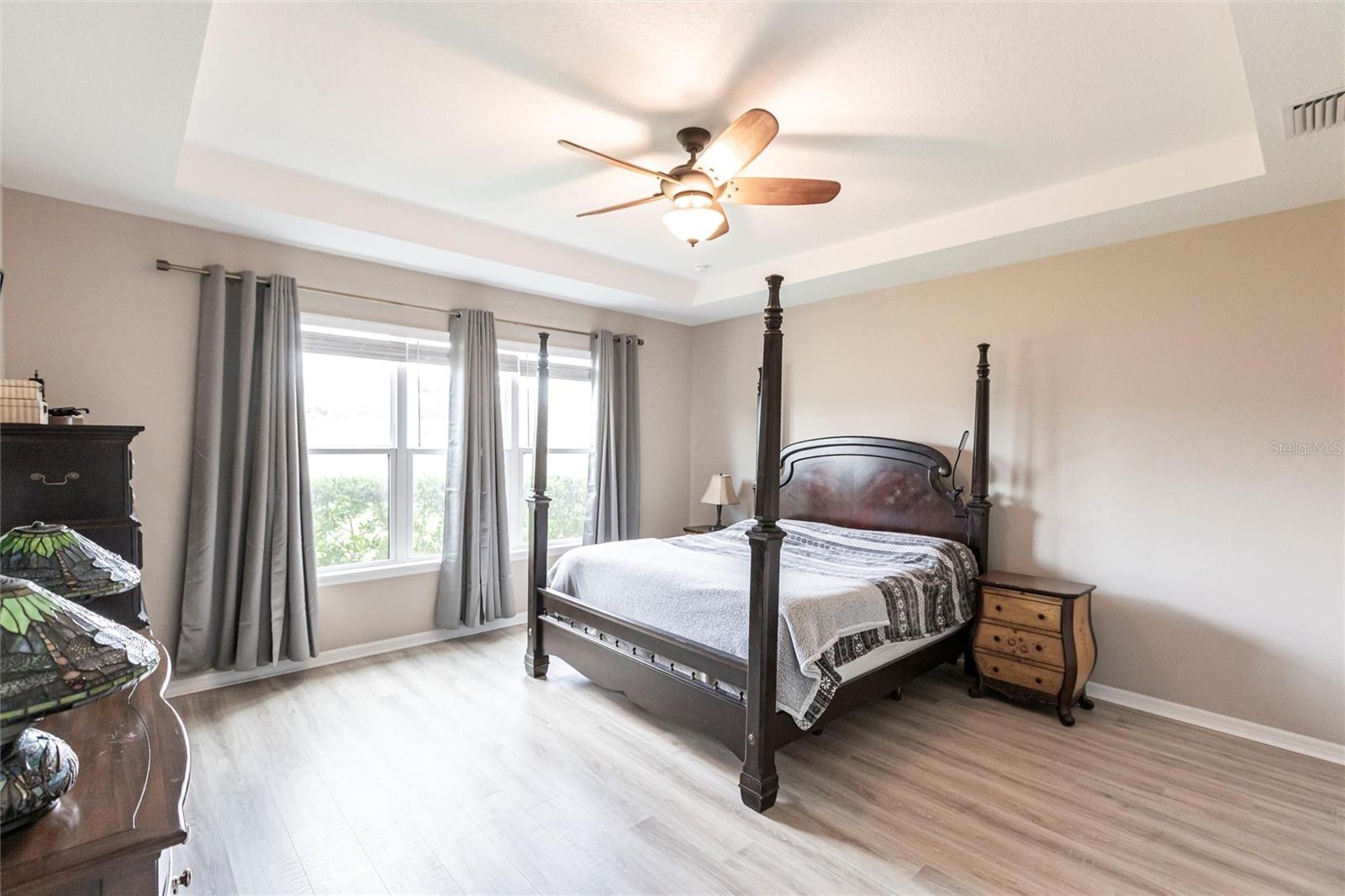 Image 17 of 44 For 16524 Paynes Mill Drive