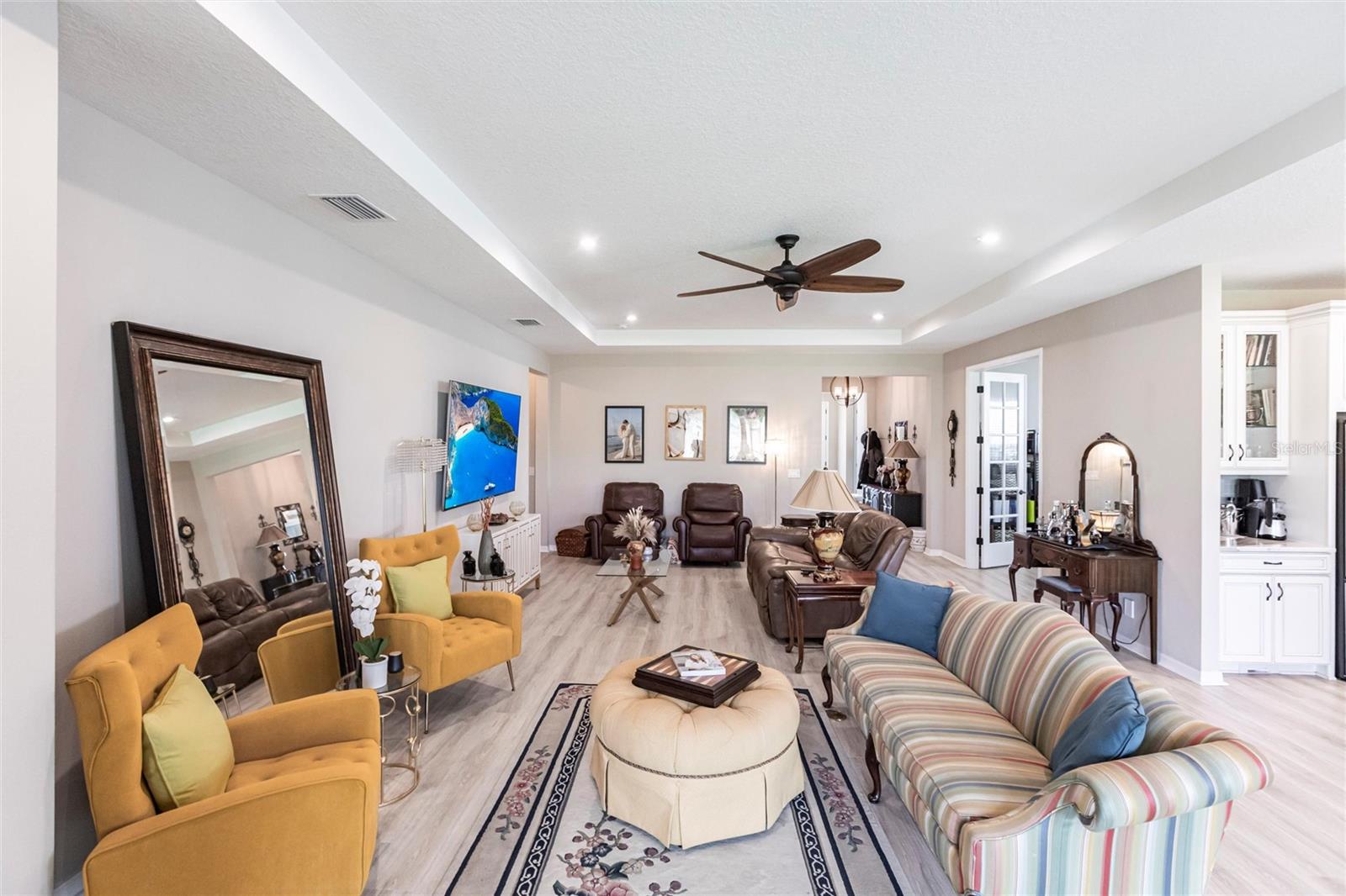 Image 6 of 44 For 16524 Paynes Mill Drive