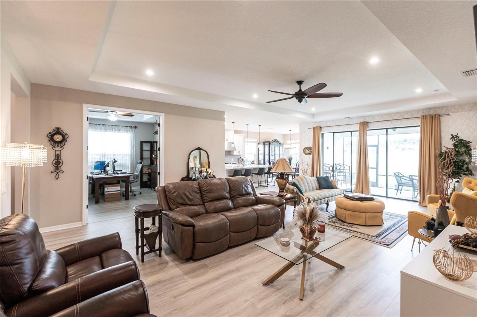 Image 7 of 44 For 16524 Paynes Mill Drive