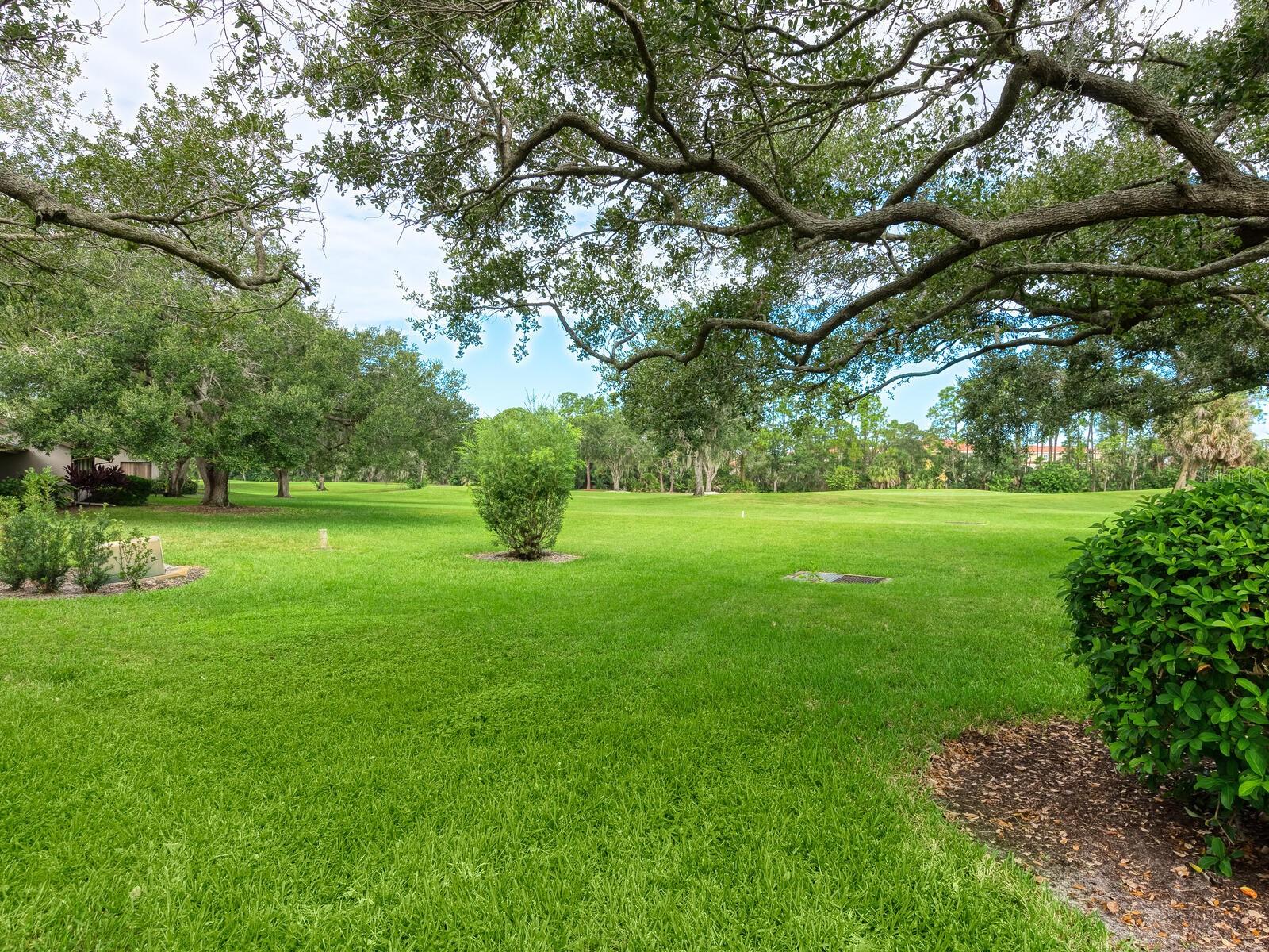 Image 7 of 38 For 5527 Kingsmere  36