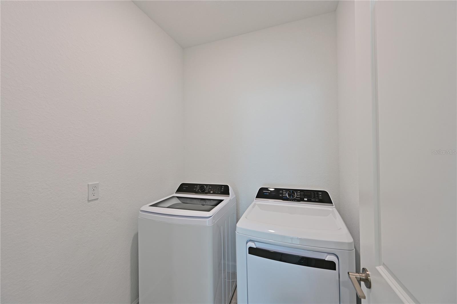 Image 19 of 28 For 3404 Night Star Terrace