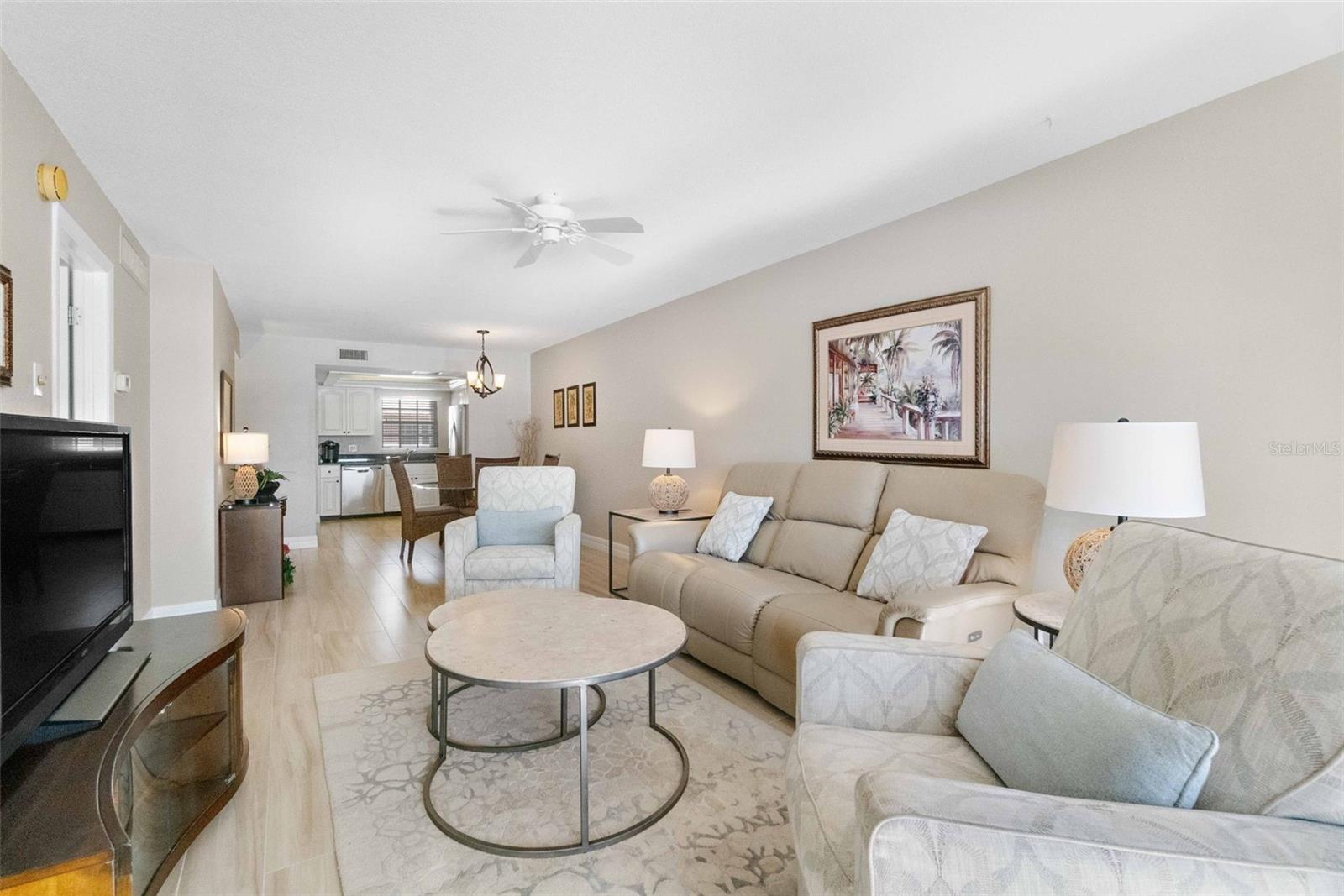 Image 10 of 28 For 5970 Midnight Pass Road 177